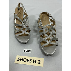 Womans Excellent Naturalizer Cameron Strappy Platform Dress Sandals 9 Silver